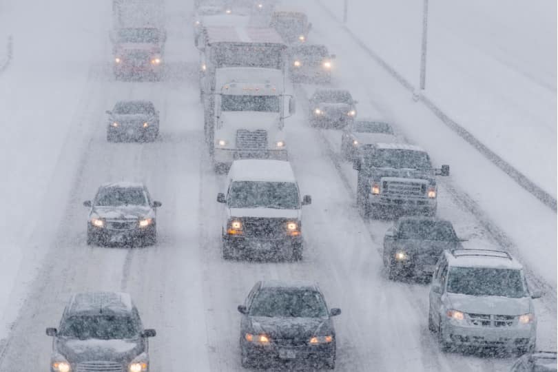 雪に備えて早めにガソリンを入れた方がいい地域もある